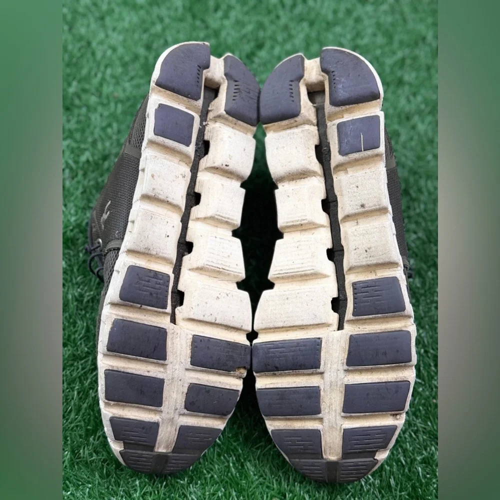 On Running‎ Men’s Athletic Shoes Size 11